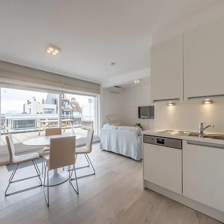 Stylish City-view Retreat